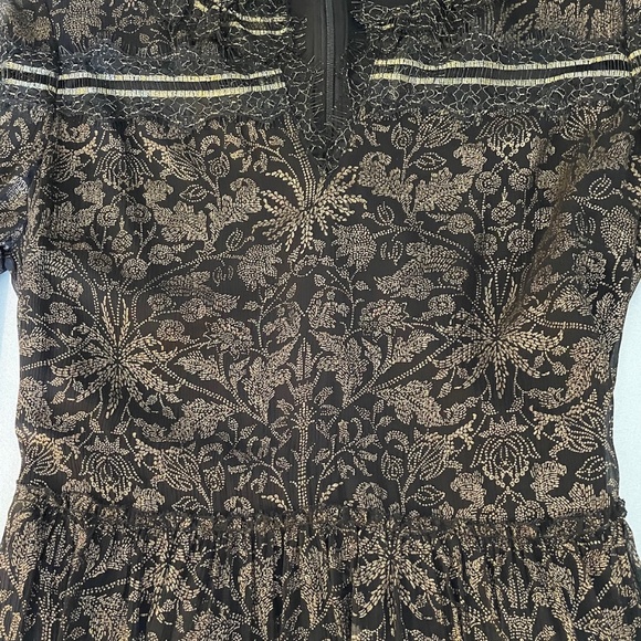Elie Tahari Coraline Metallic Silk Blouse ($365)  M-L - Picture 13 of 16